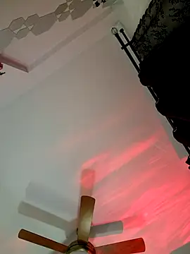 Ina HotX online show from 8, 12, 2024