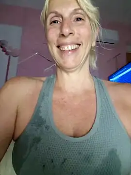 Ina HotX online show from 2, 10, 2025