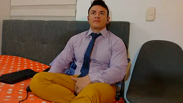 Snapshot of MarksMuscle chatting on 13, 9, 2025 MarksMuscle online show from 13, 9, 2025