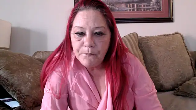 LexxiLeeds online show from 11, 10, 2025