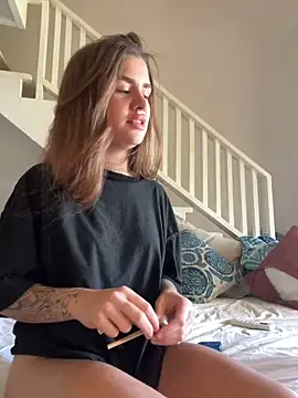 EmiliaCatalina online show from 21, 2, 2025