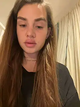 EmiliaCatalina online show from 22, 2, 2025