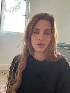 EmiliaCatalina online show from 28, 2, 2026