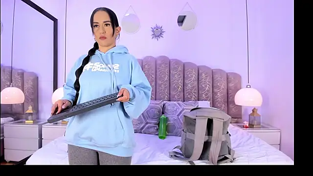 victoria cooper3 online show from 12, 3, 2026