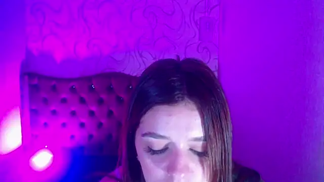 LiaHarryis online show from 8, 3, 2025