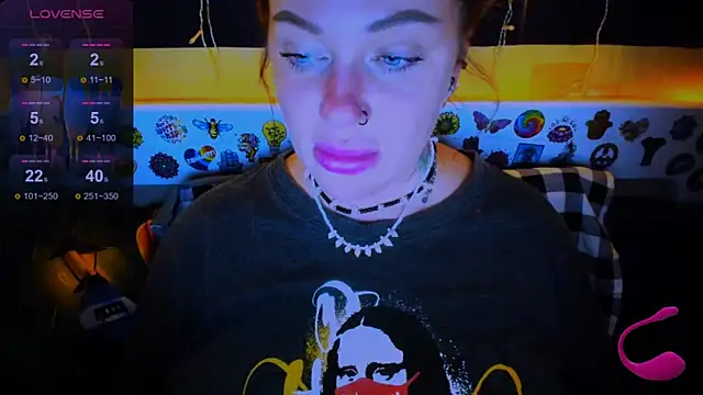 EllieOz online show from 9, 3, 2025