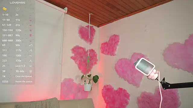 roselinedior online show from 6, 3, 2025