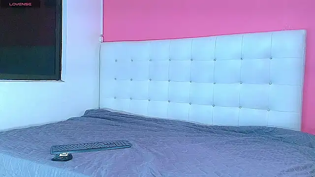 daddyissuesss  online show from 24, 2, 2025