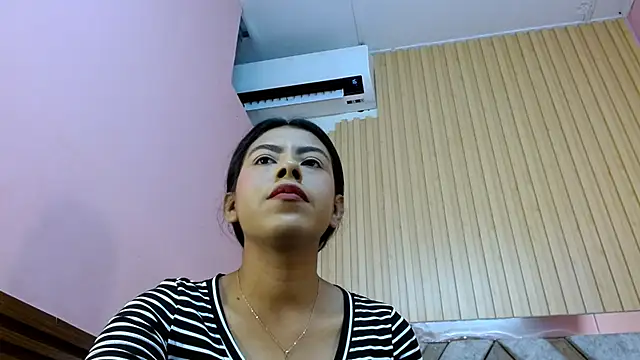 VeronicaRobles online show from 30, 10, 2025