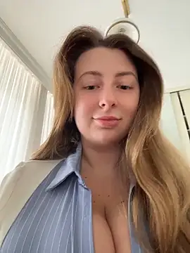 curvyflawless online show from 29, 5, 2026