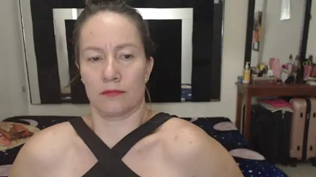 Snapshot of CATRINA-83 chatting on 15, 10, 2025 CATRINA-83 online show from 15, 10, 2025