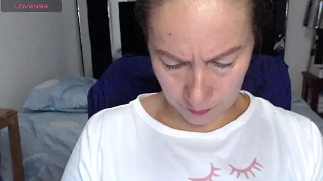 Snapshot of CATRINA-83 chatting on 4, 7, 2026 CATRINA-83 online show from 4, 7, 2026