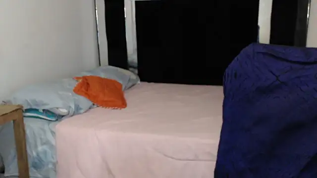 Snapshot of CATRINA-83 chatting on 7, 8, 2026 CATRINA-83 online show from 7, 8, 2026