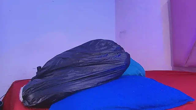 arl chloee online show from 9, 10, 2025