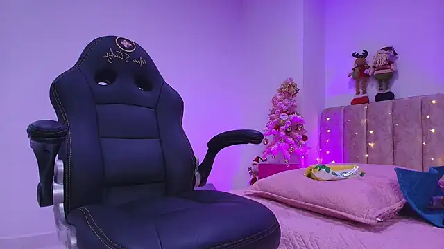 arl chloee online show from 16, 12, 2025