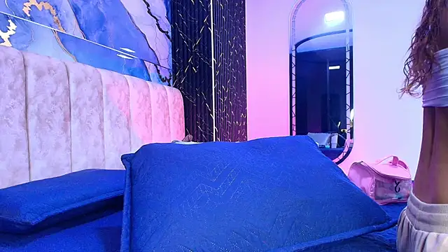 Snapshot of arl_chloee chatting on 3, 6, 2026 arl chloee online show from 3, 6, 2026