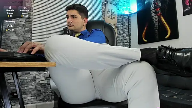 Snapshot of Nicolas_Fellener chatting on 3, 6, 2026 Nicolas Fellener online show from 3, 6, 2026