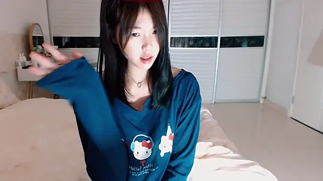 -Lucky Girl online show from 14, 9, 2025