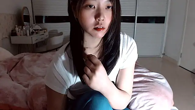 -Lucky Girl online show from 15, 3, 2026