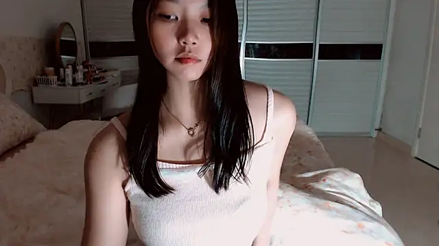Snapshot of -Lucky_Girl chatting on 10, 5, 2026 -Lucky Girl online show from 10, 5, 2026