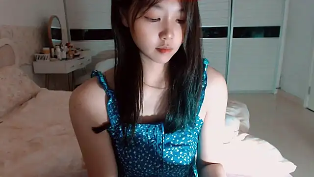 Snapshot of -Lucky_Girl chatting on 13, 5, 2026 -Lucky Girl online show from 13, 5, 2026