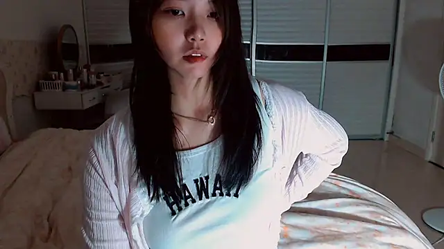 Snapshot of -Lucky_Girl chatting on 19, 5, 2026 -Lucky Girl online show from 19, 5, 2026