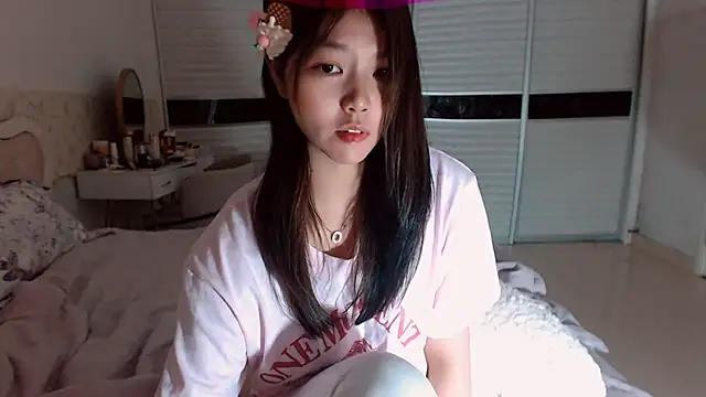 Snapshot of -Lucky_Girl chatting on 25, 5, 2026 -Lucky Girl online show from 25, 5, 2026