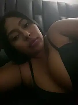 emmyjhonson07 online show from 16, 1, 2025