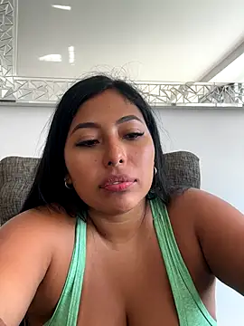 emmyjhonson07 online show from 9, 9, 2025