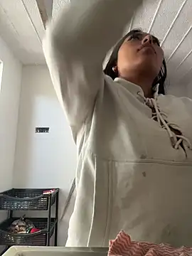 emmyjhonson07 online show from 9, 1, 2026