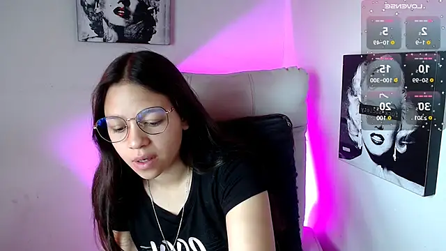 SamanthaRoldaan online show from 11, 3, 2025