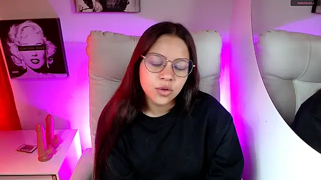 SamanthaRoldaan online show from 9, 2, 2026