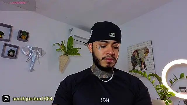 JordanSmiith  online show from 8, 9, 2025