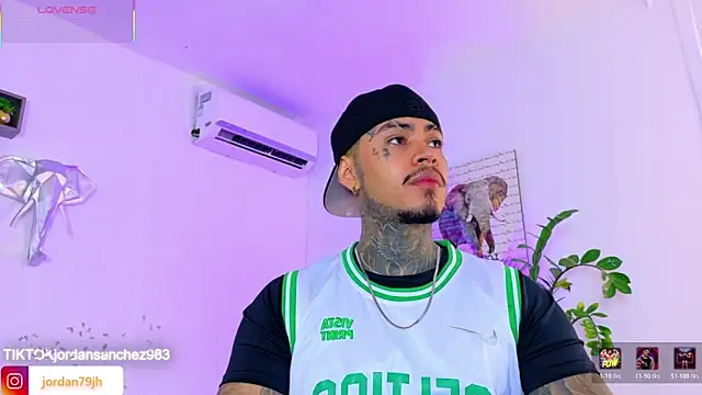 JordanSmiith  online show from 28, 4, 2026