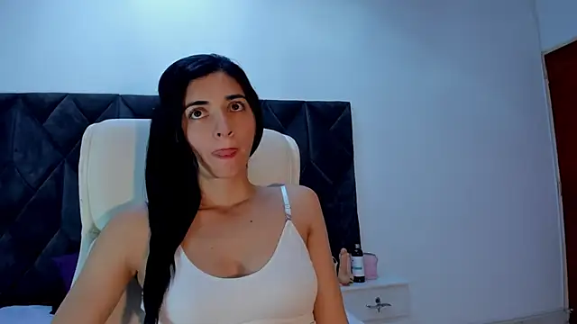 Linisprincehot69 online show from 7, 2, 2025