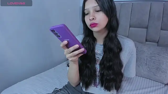 Snapshot of chloe_watson_ chatting on 16, 10, 2025 chloe watson online show from 16, 10, 2025