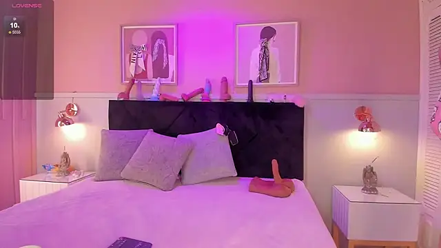 Snapshot of chloe_watson_ chatting on 2, 12, 2025 chloe watson online show from 2, 12, 2025