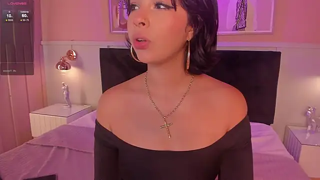 chloe watson  online show from 6, 5, 2026