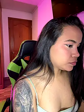 leila 22 online show from 12, 9, 2025