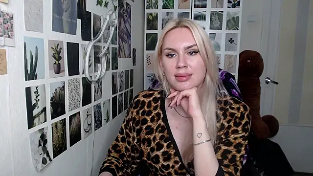 CapriScorpion online show from 4, 12, 2025