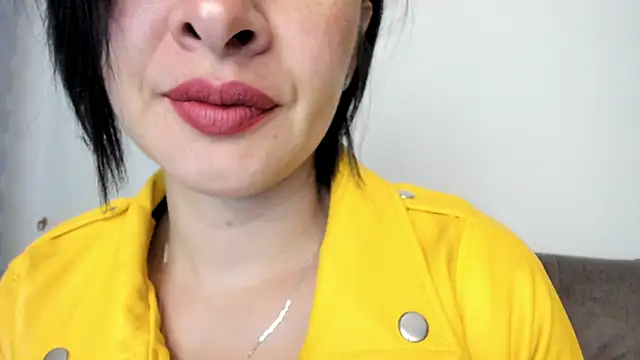 Snapshot of queen_fetish chatting on 12, 12, 2024 queen fetish online show from 12, 12, 2024