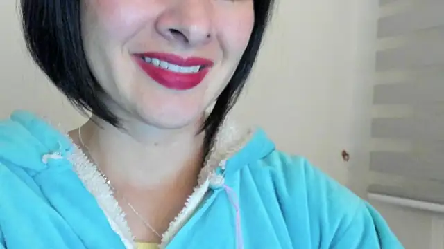 Snapshot of queen_fetish chatting on 30, 1, 2025 queen fetish online show from 30, 1, 2025