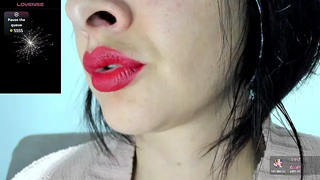 Snapshot of queen_fetish chatting on 14, 2, 2025 queen fetish online show from 14, 2, 2025