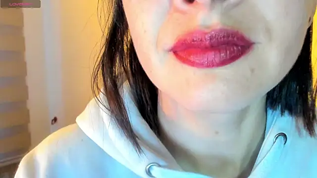 Snapshot of queen_fetish chatting on 30, 10, 2025 queen fetish online show from 30, 10, 2025