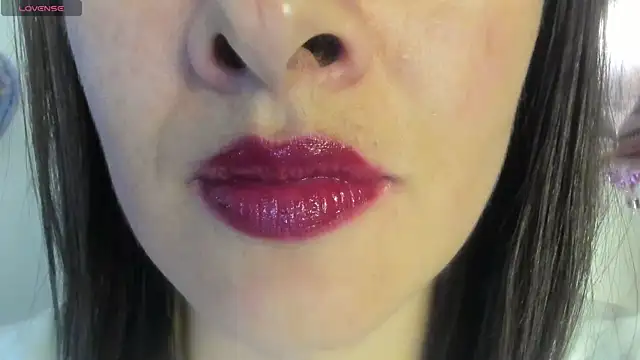 queen fetish online show from 12, 6, 2026