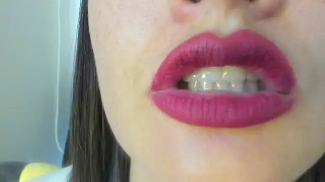 queen fetish online show from 1, 7, 2026