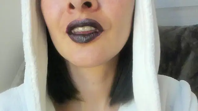 queen fetish online show from 15, 7, 2026