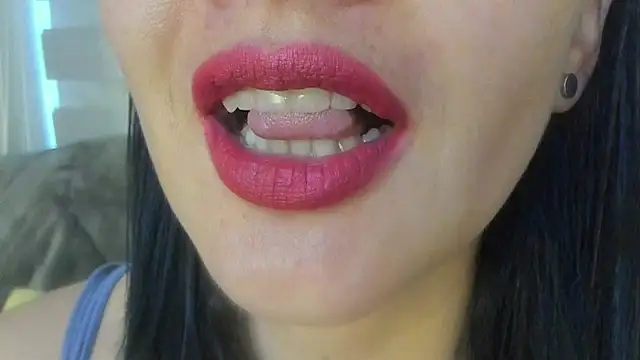 queen fetish online show from 18, 7, 2026