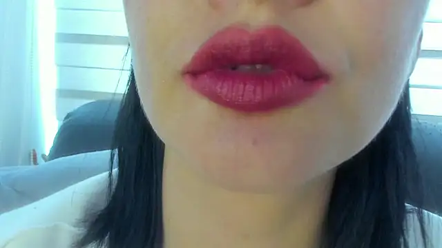 queen fetish online show from 22, 7, 2026