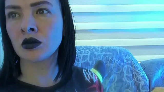 queen fetish online show from 2, 8, 2026